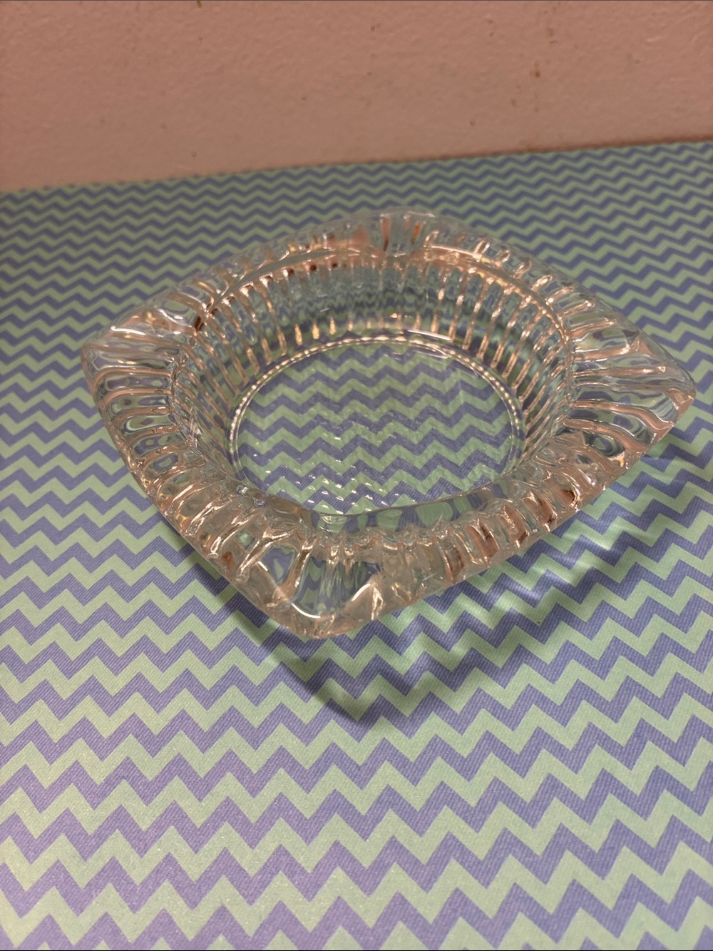 Ashtray crystal style